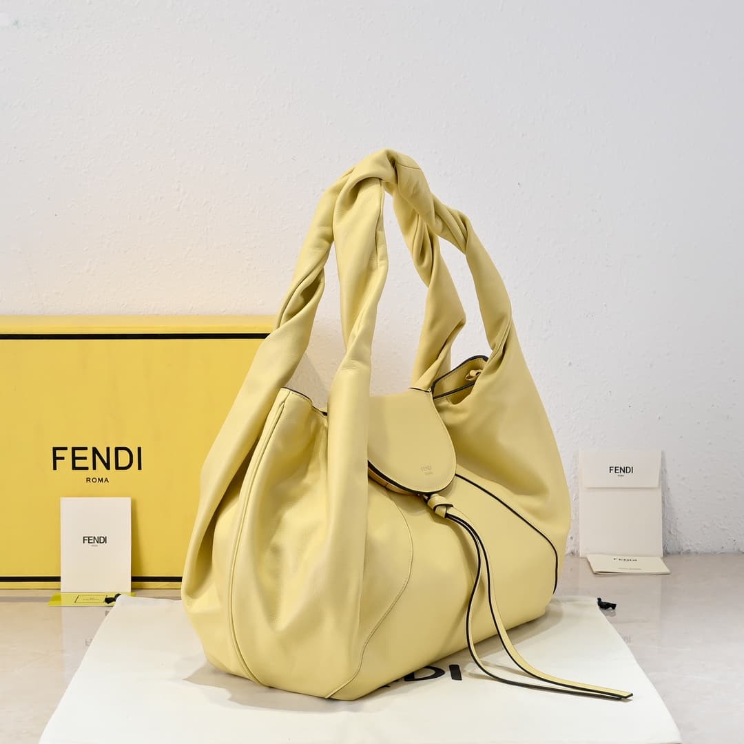 Fendi Black Large Shoulder Bag 5502
