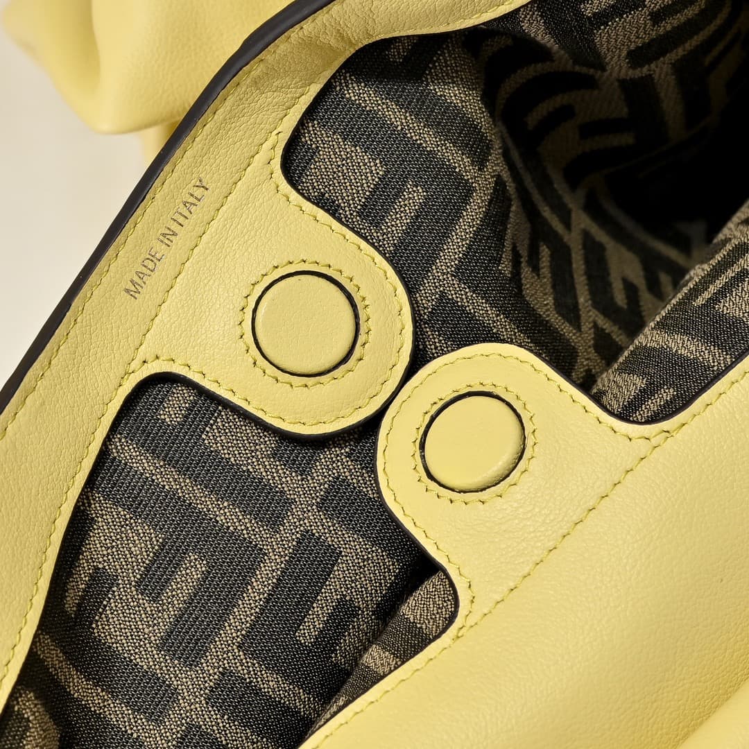 Fendi Black Large Shoulder Bag 5502