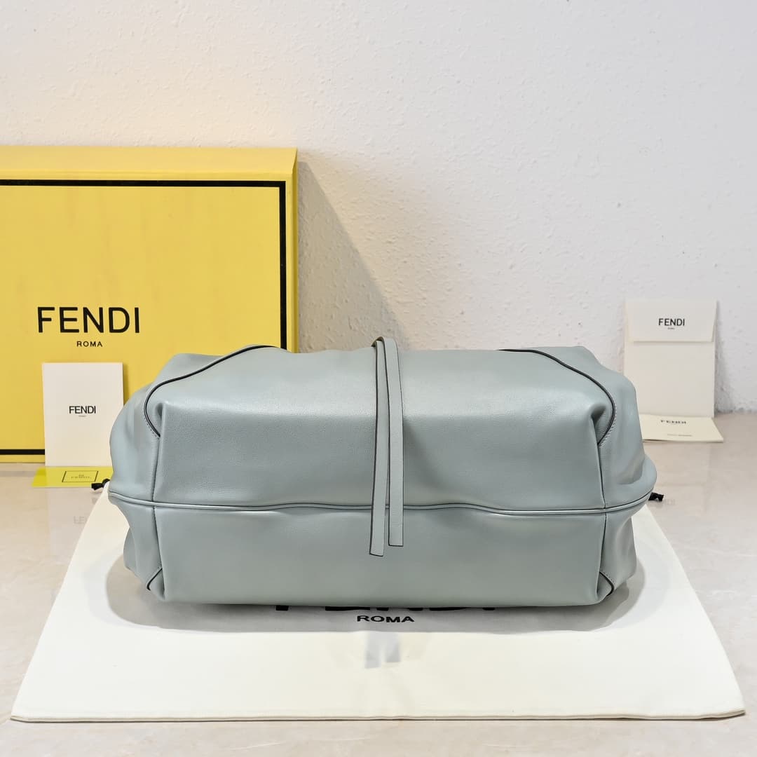Fendi Black Large Shoulder Bag 5502