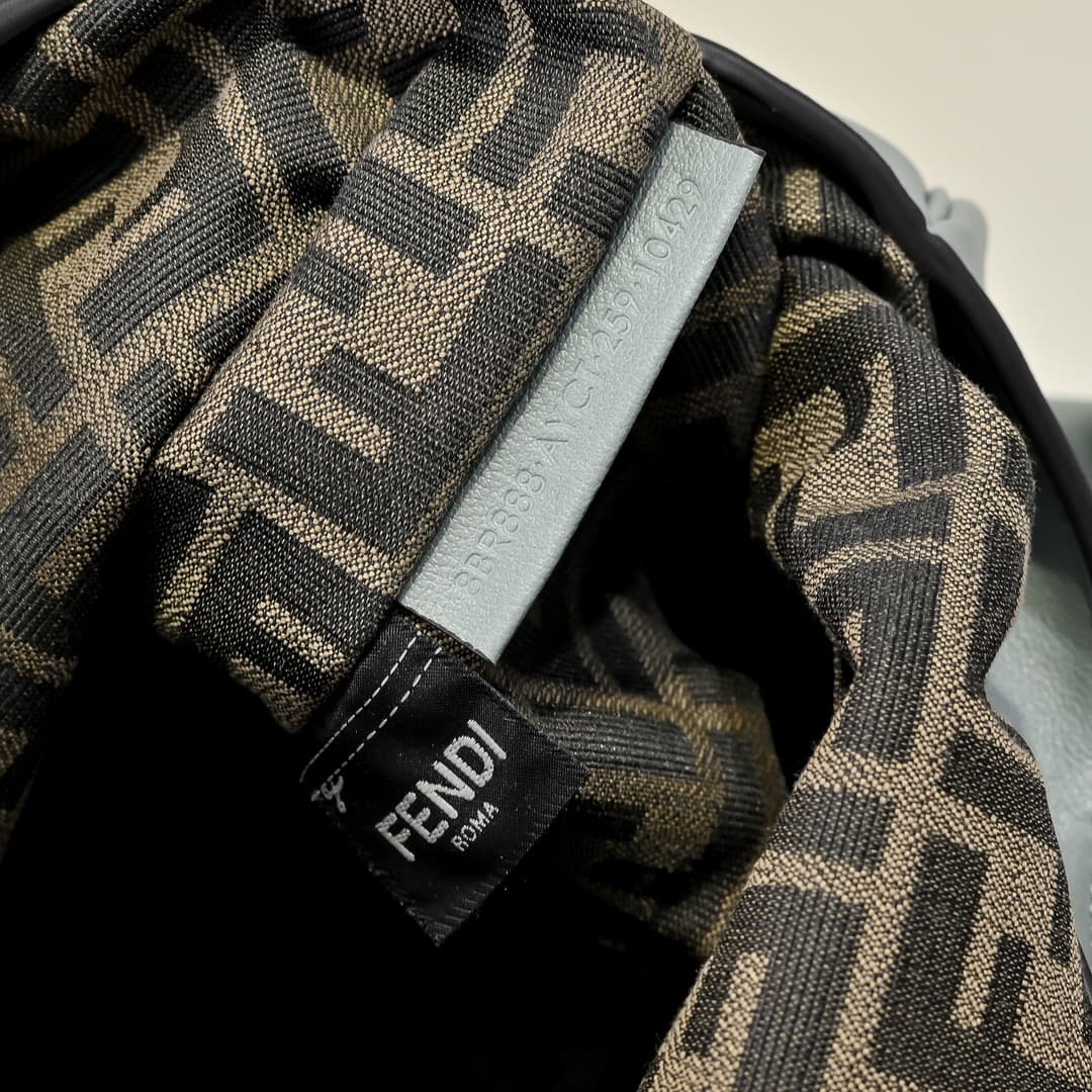 Fendi Black Large Shoulder Bag 5502