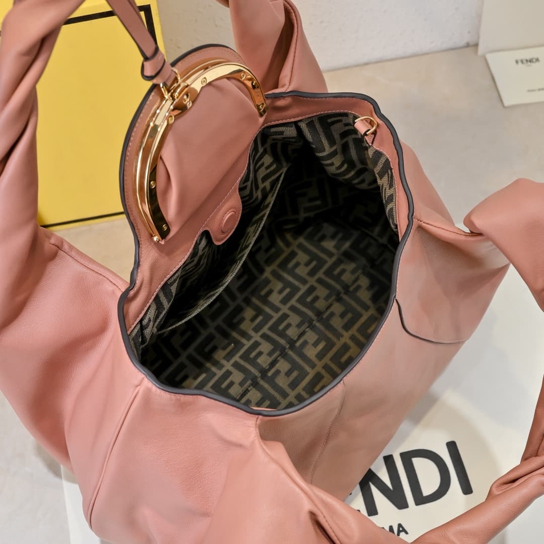 Fendi Black Large Shoulder Bag 5502