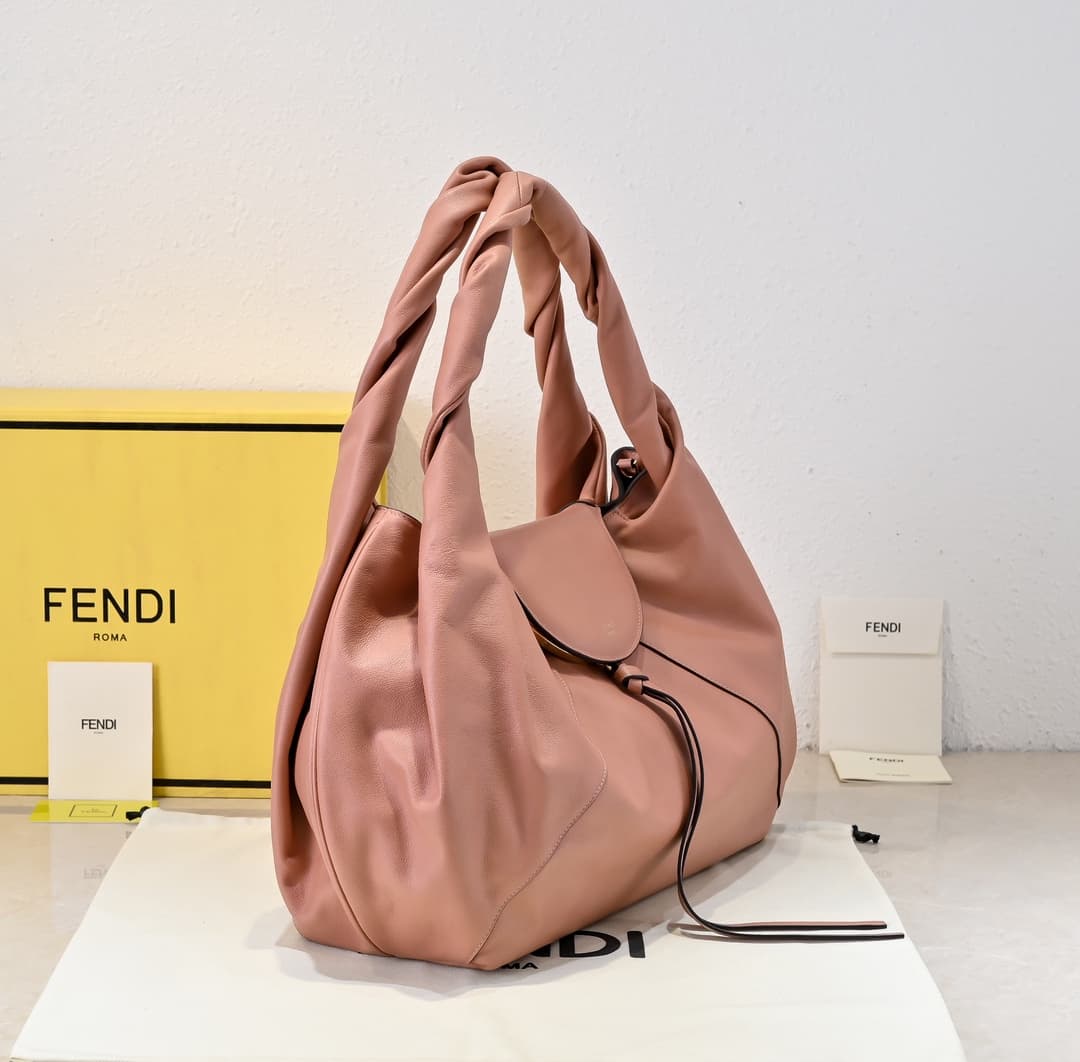 Fendi Black Large Shoulder Bag 5502