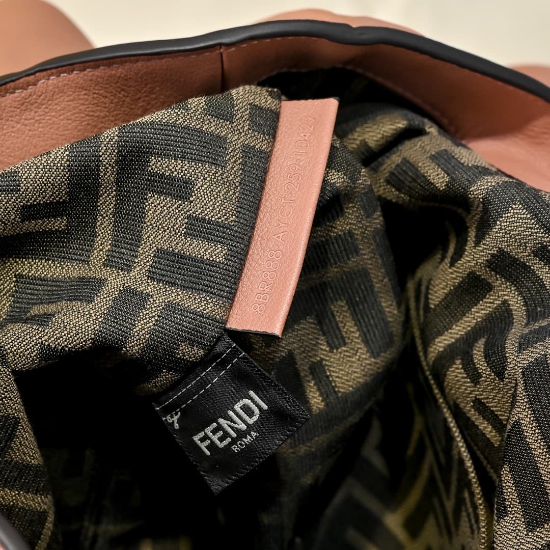 Fendi Black Large Shoulder Bag 5502