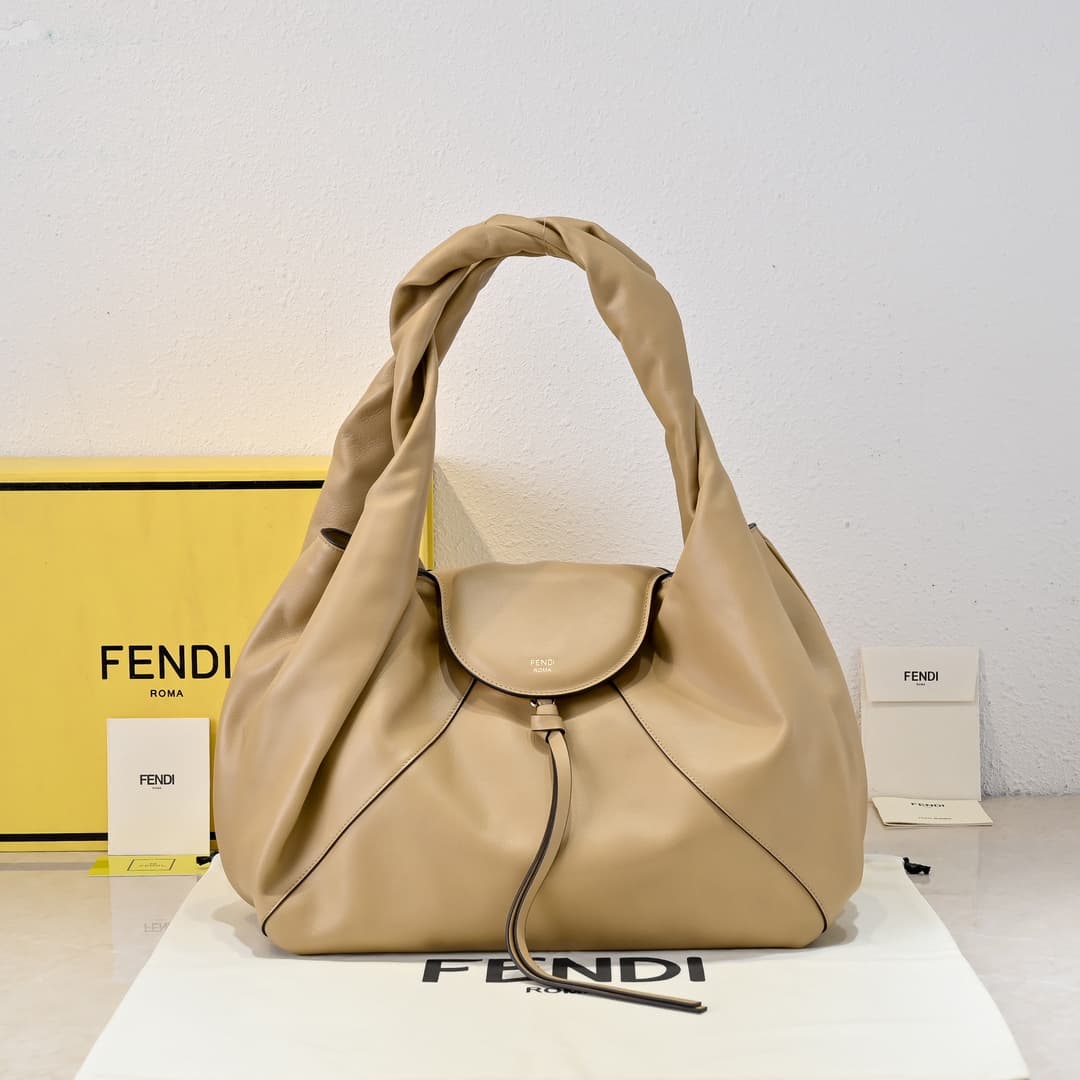 Fendi Black Large Shoulder Bag 5502