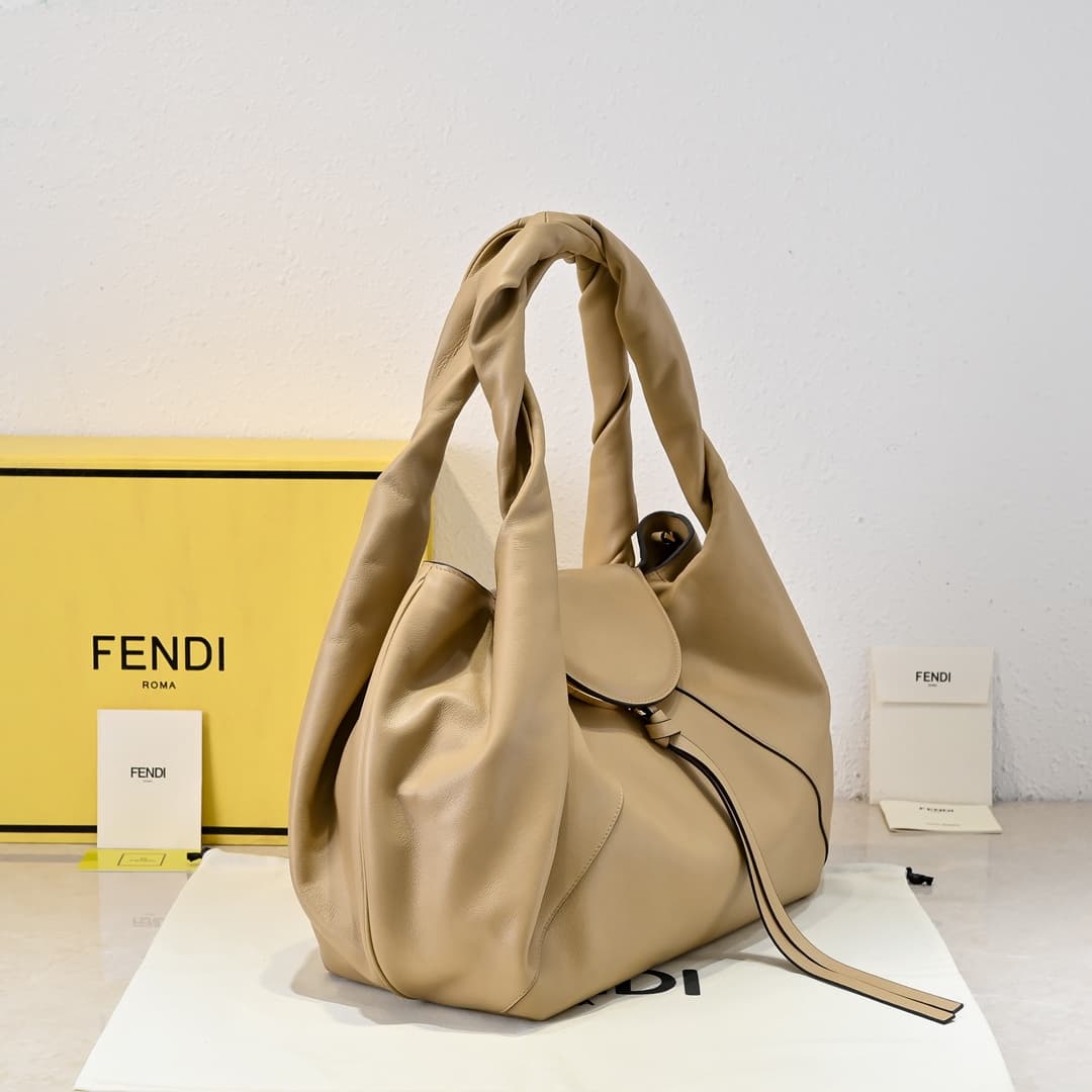 Fendi Black Large Shoulder Bag 5502