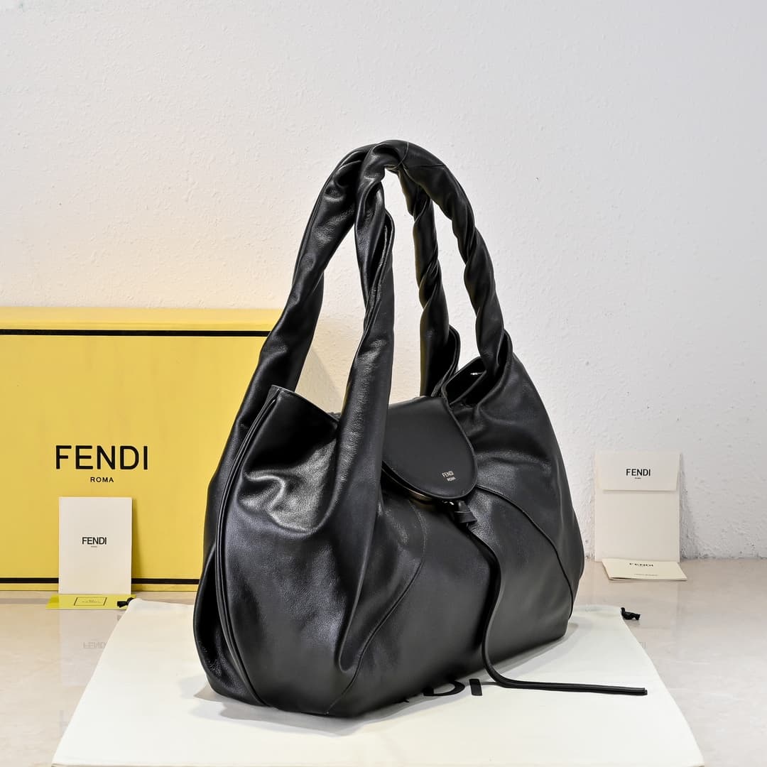 Fendi Black Large Shoulder Bag 5502