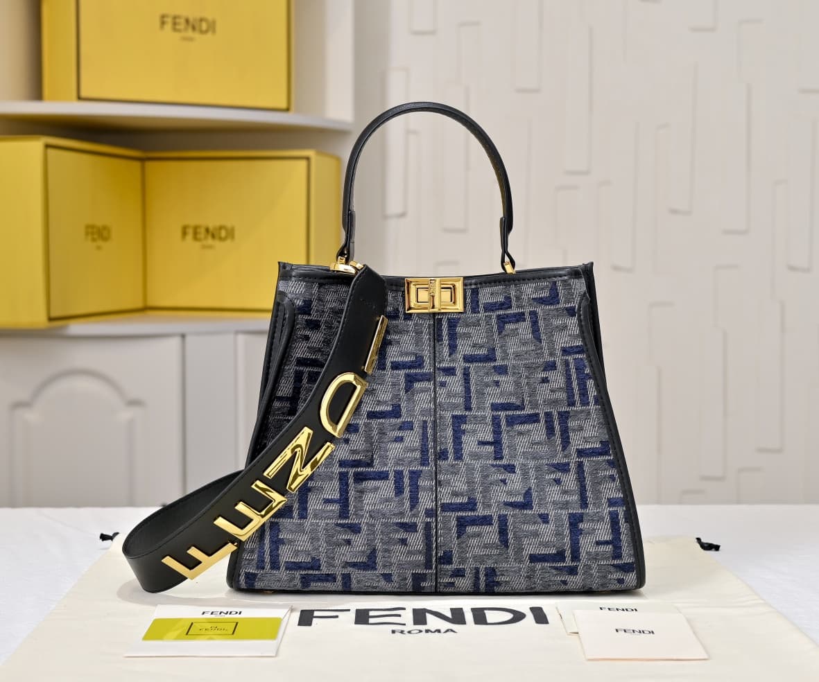 Fendi Bag 3371
