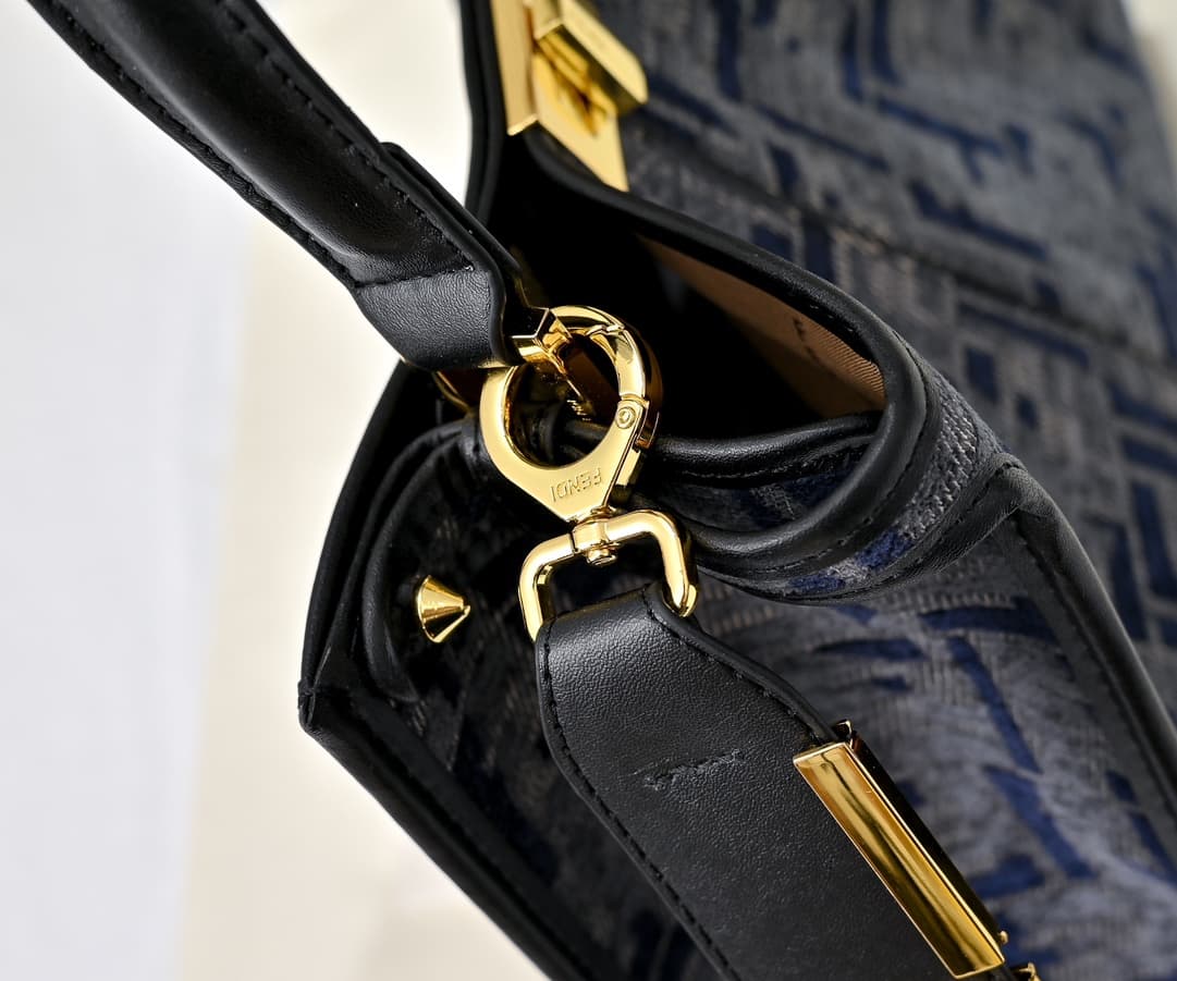 Fendi Product 3371