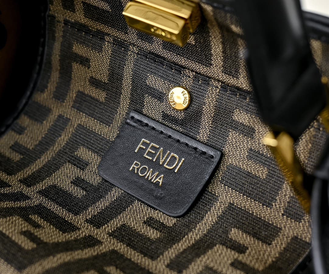 Fendi Product 3371