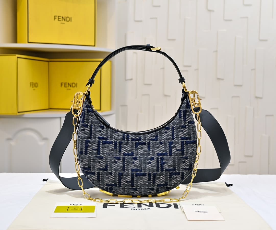 Fendi Small Shoulder Bag 2196