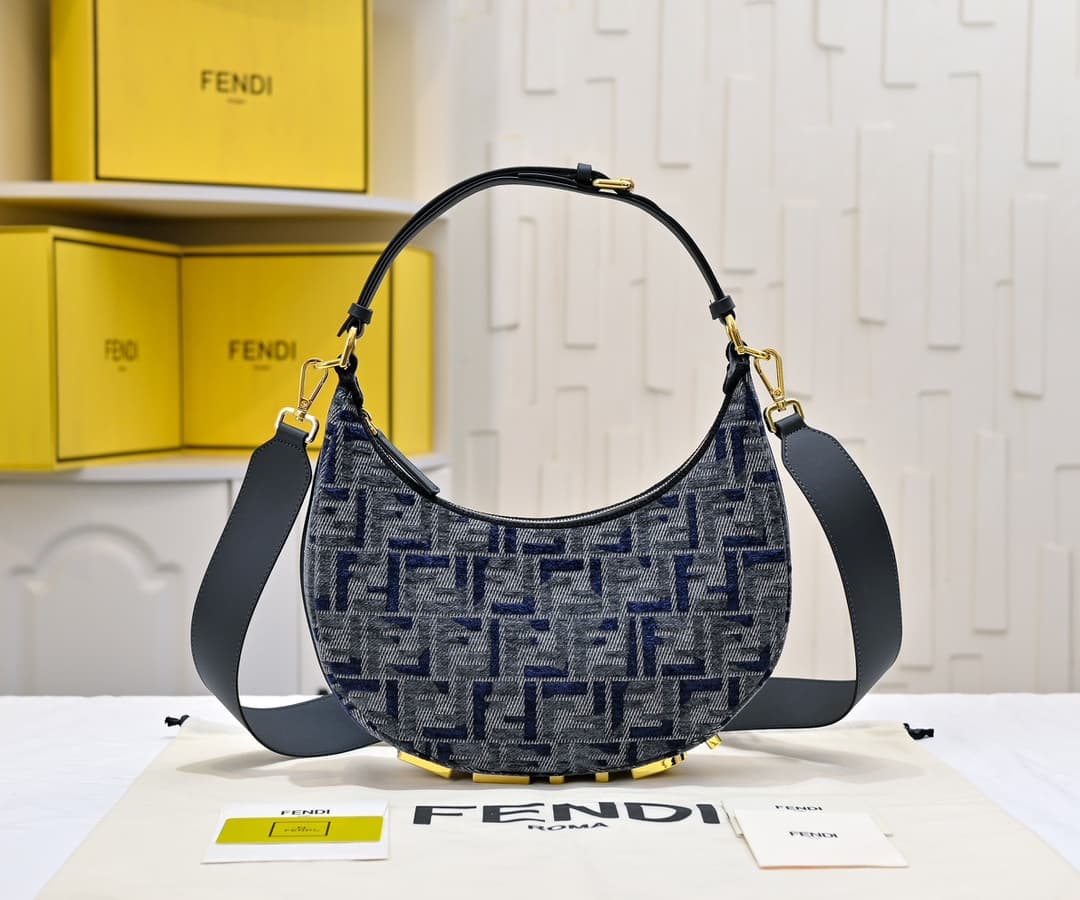 Fendi Small Shoulder Bag 2196