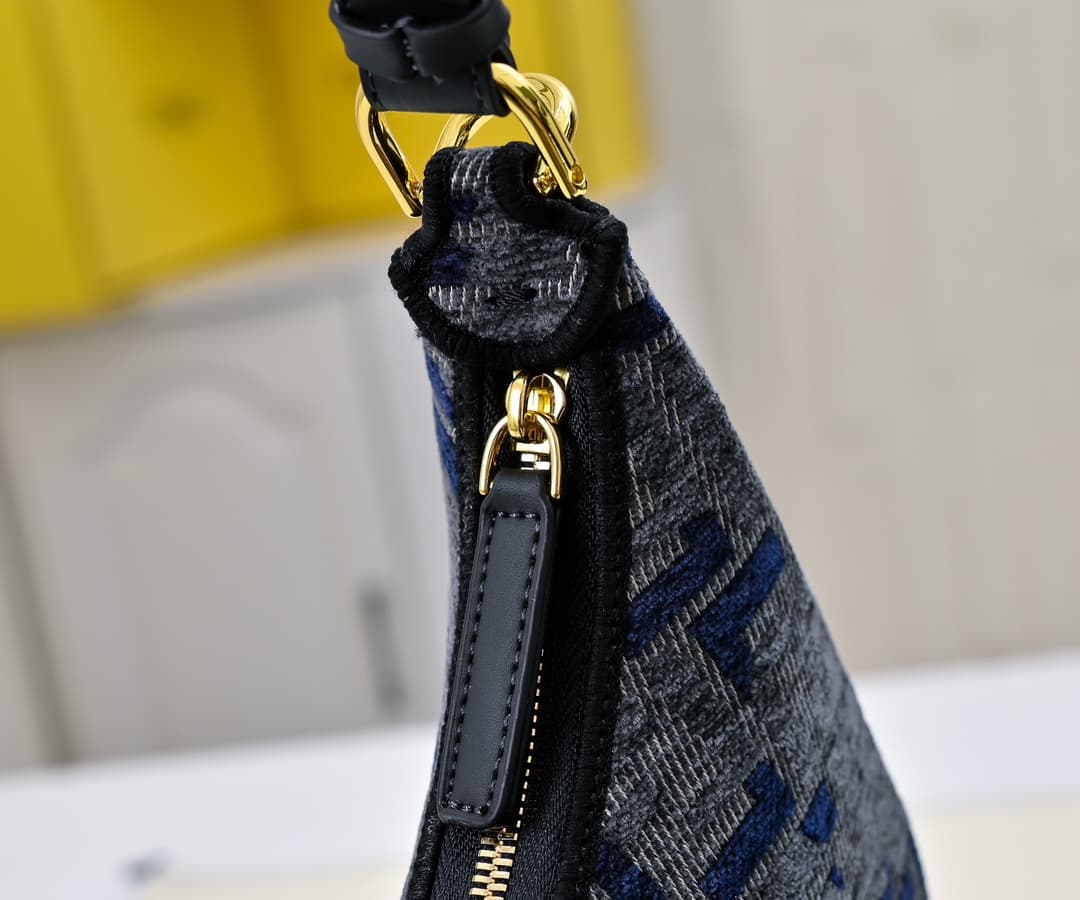 Fendi Small Shoulder Bag 2196