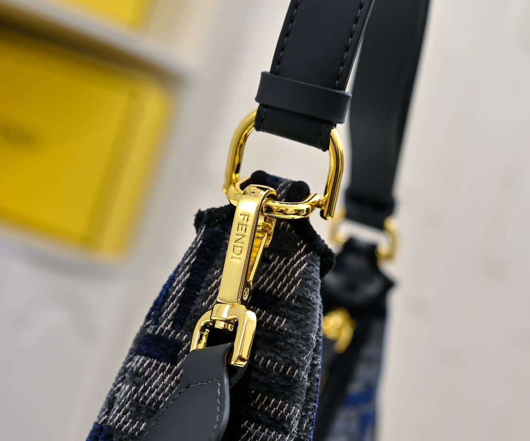 Fendi Small Shoulder Bag 2196