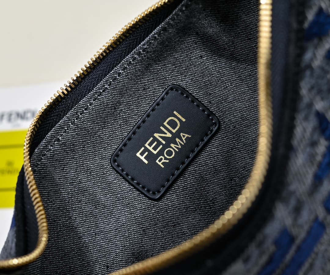 Fendi Small Shoulder Bag 2196