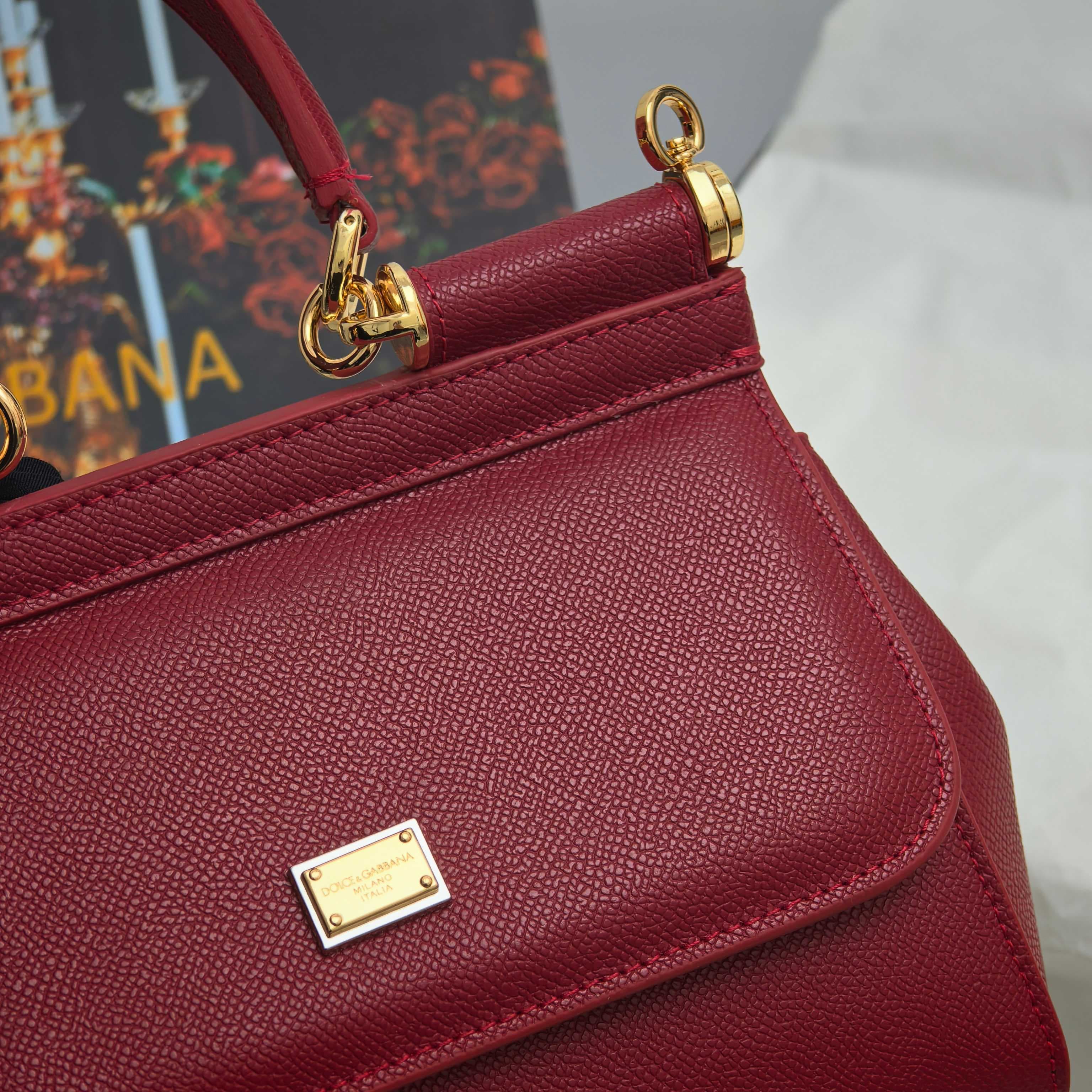 DG杜嘉班纳 Yellow Small Crossbody Bag