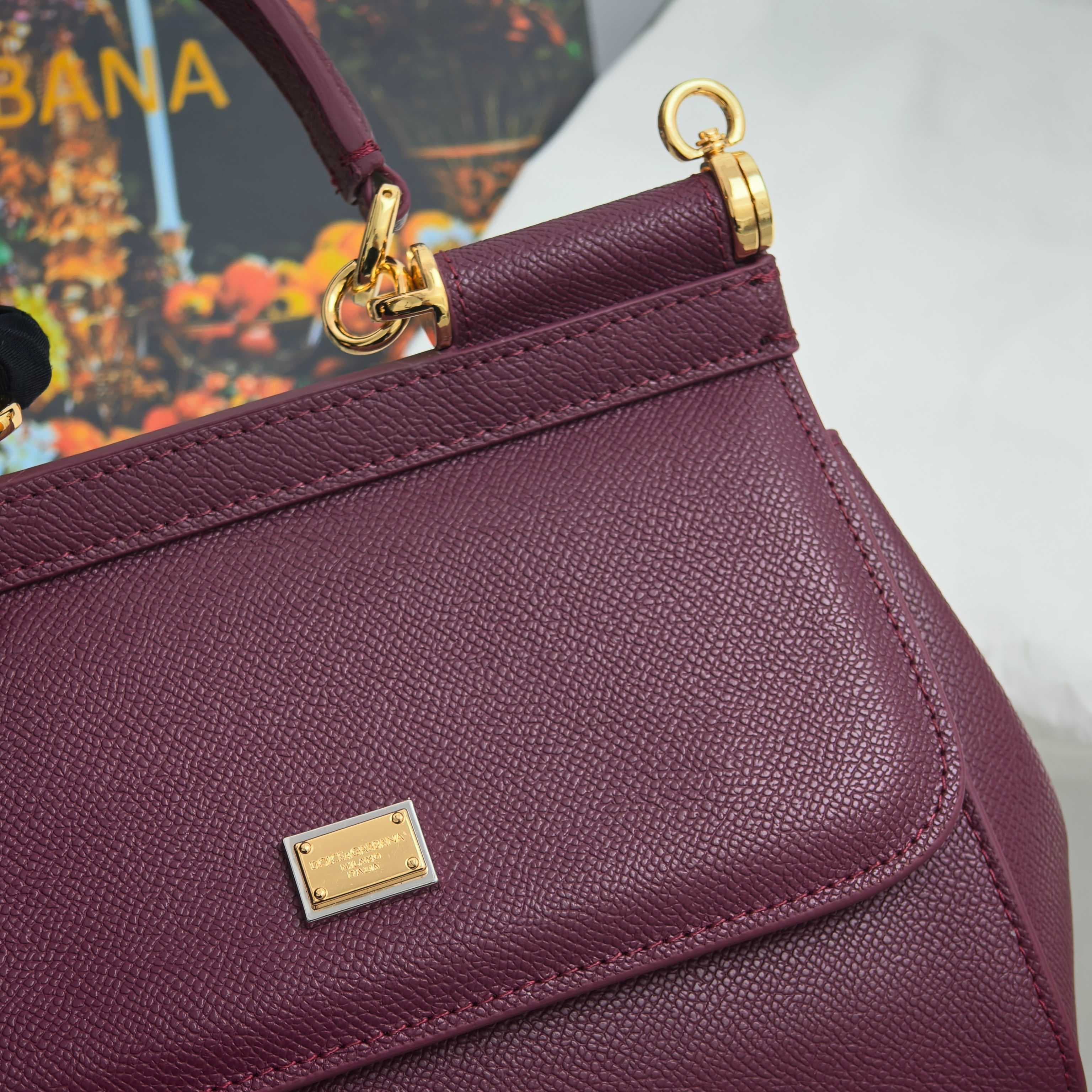 DG杜嘉班纳 Yellow Small Crossbody Bag