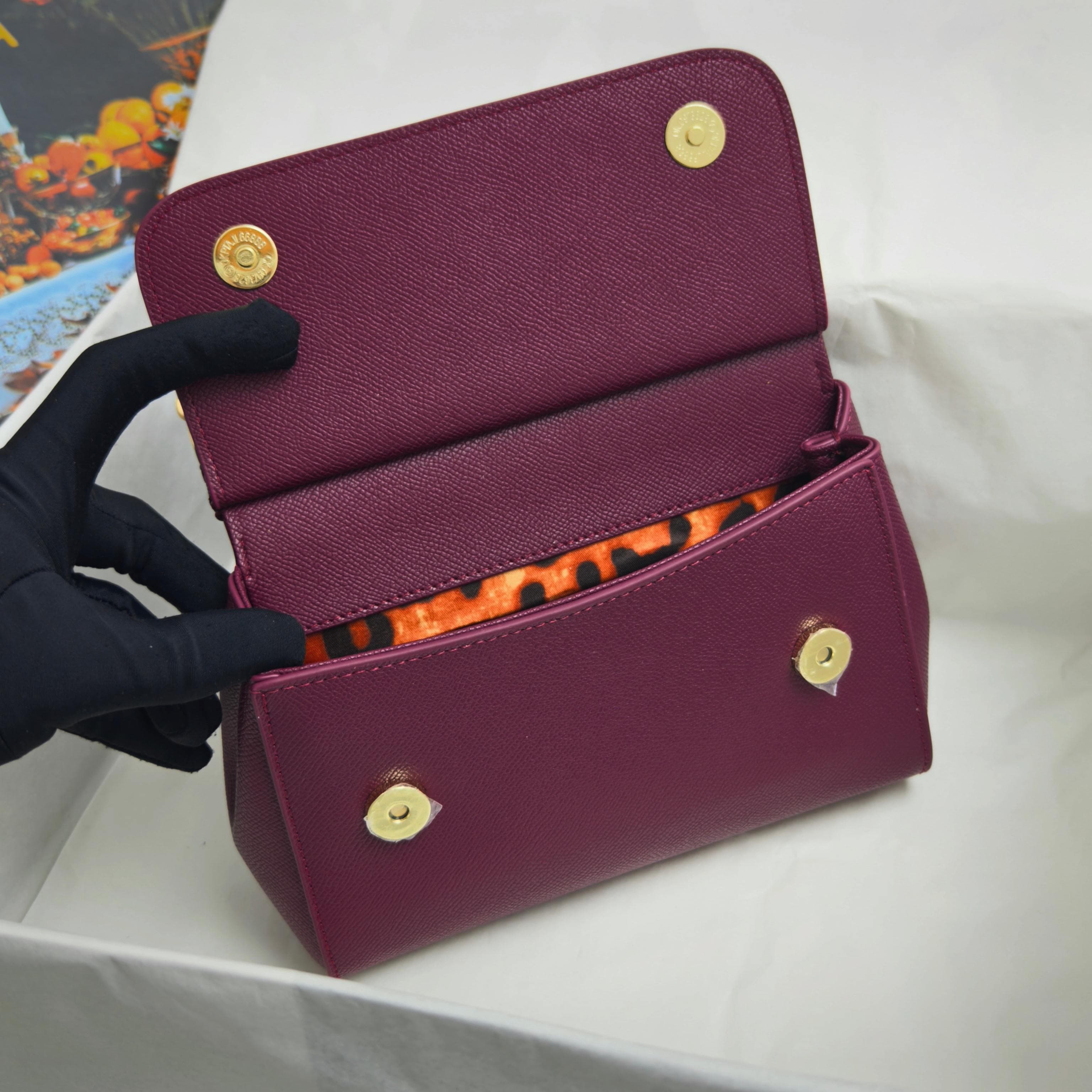 DG杜嘉班纳 Yellow Small Crossbody Bag