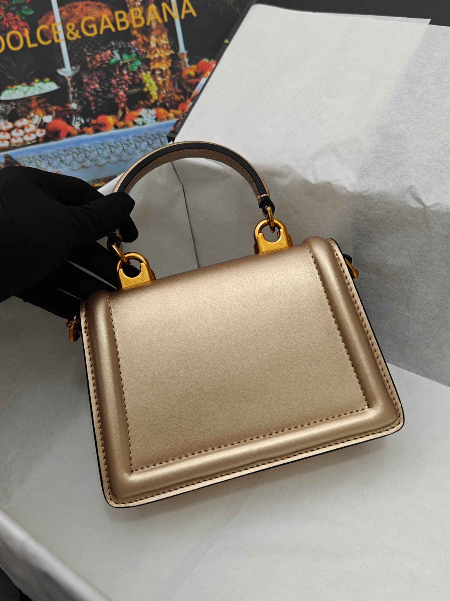 DG杜嘉班纳 Gold Crossbody Bag