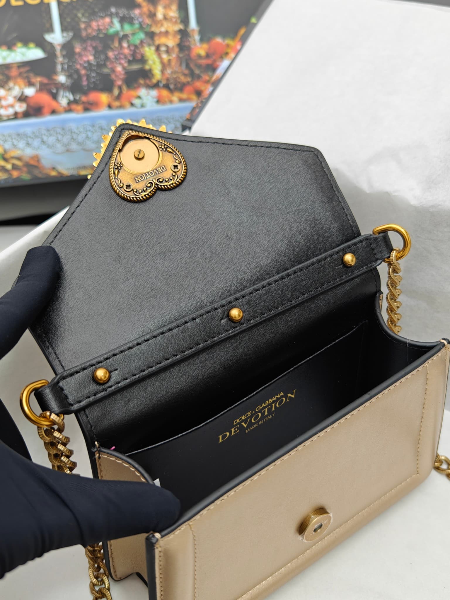 DG杜嘉班纳 Gold Crossbody Bag