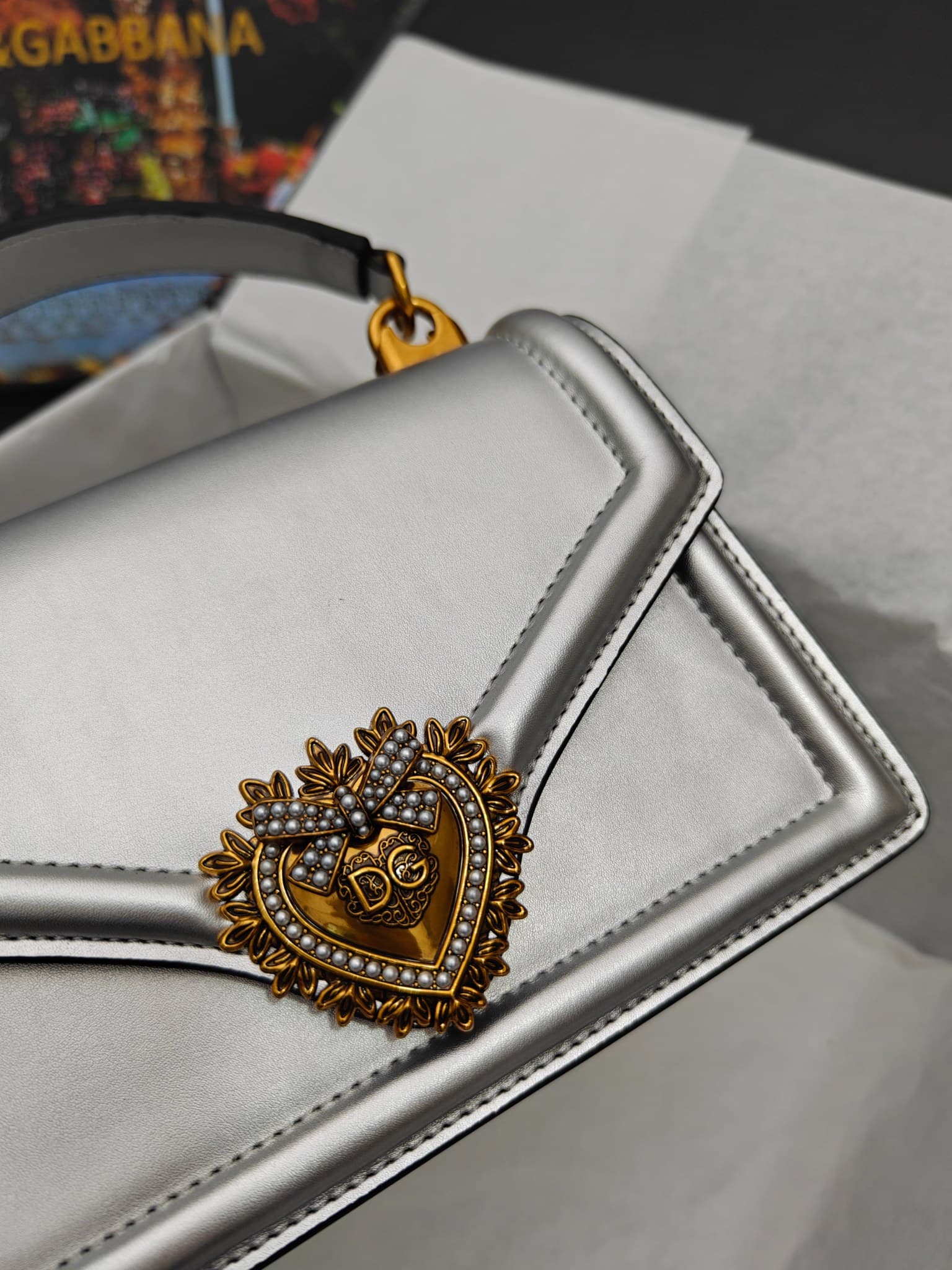 DG杜嘉班纳 Gold Crossbody Bag