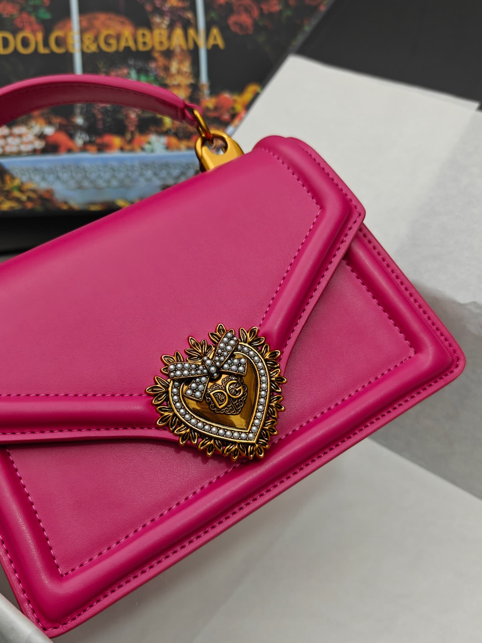 DG杜嘉班纳 Gold Crossbody Bag