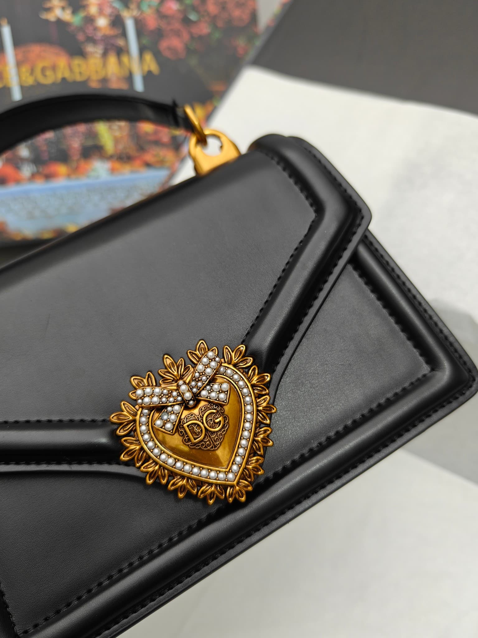 DG杜嘉班纳 Gold Crossbody Bag