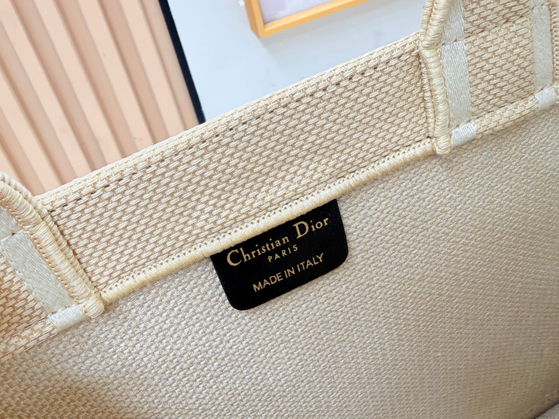 Dior Medium Tote Bag 8834