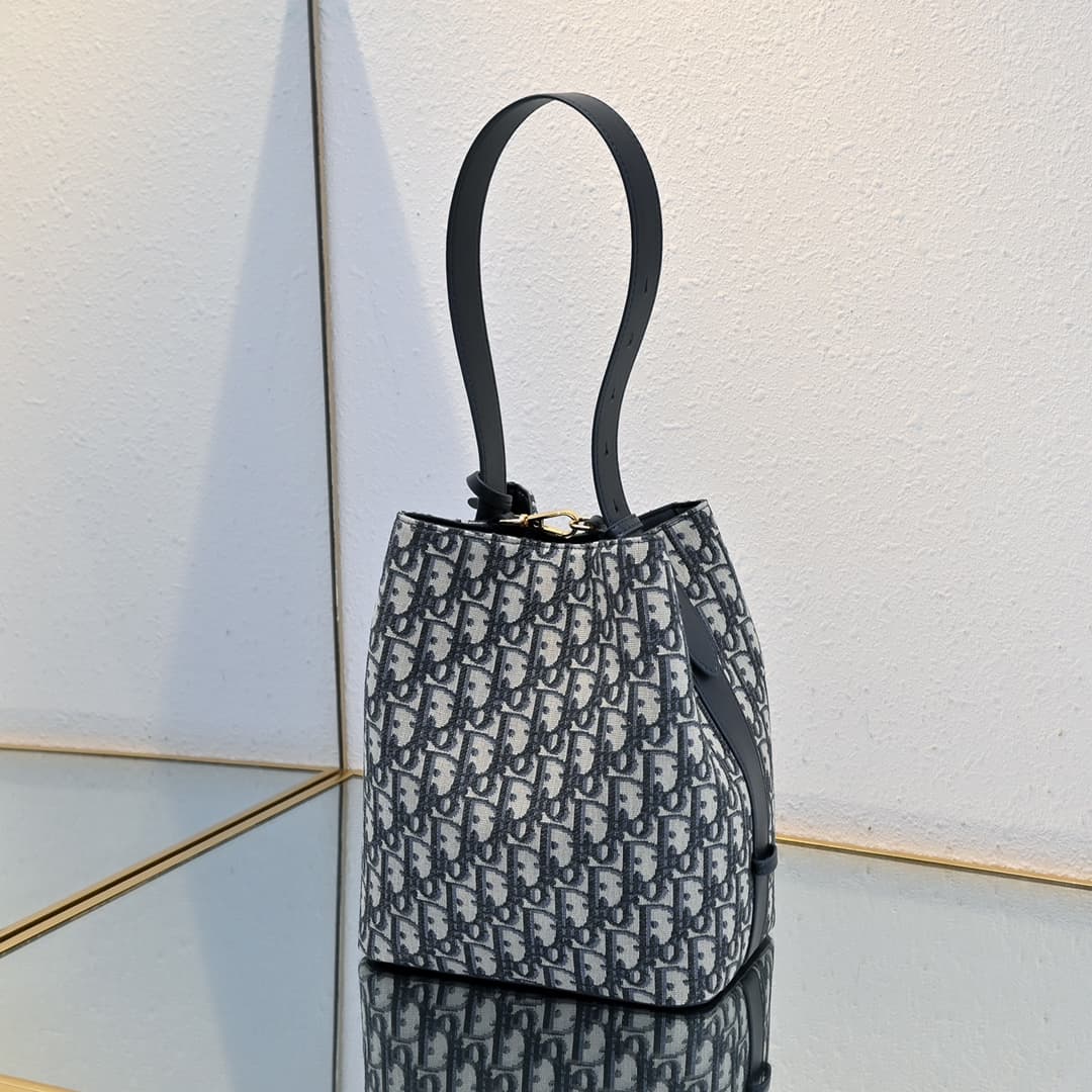 Dior Bucket Bag 5508