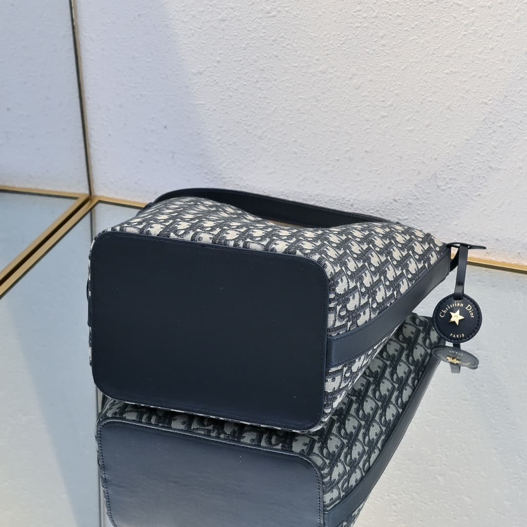 Dior Bucket Bag 5508