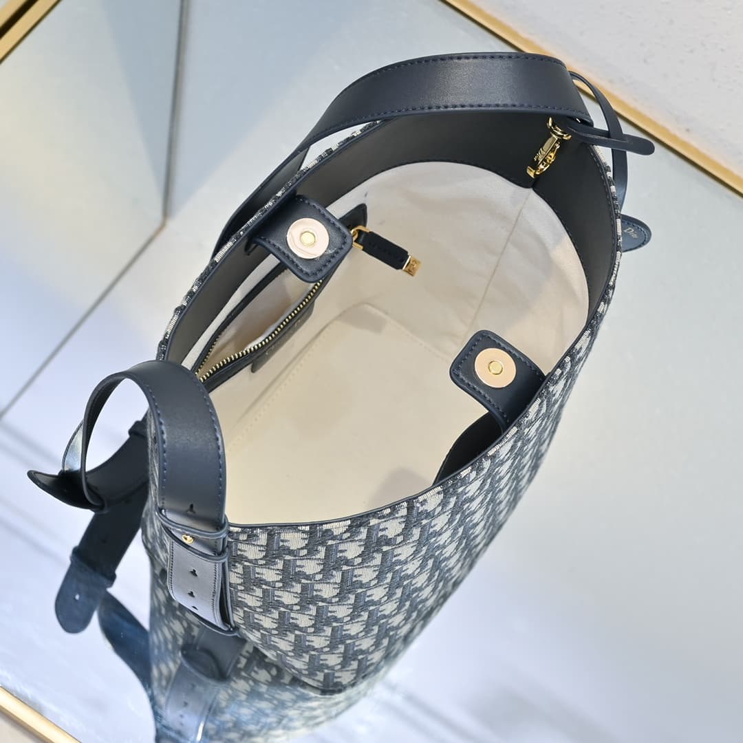 Dior Bucket Bag 5508