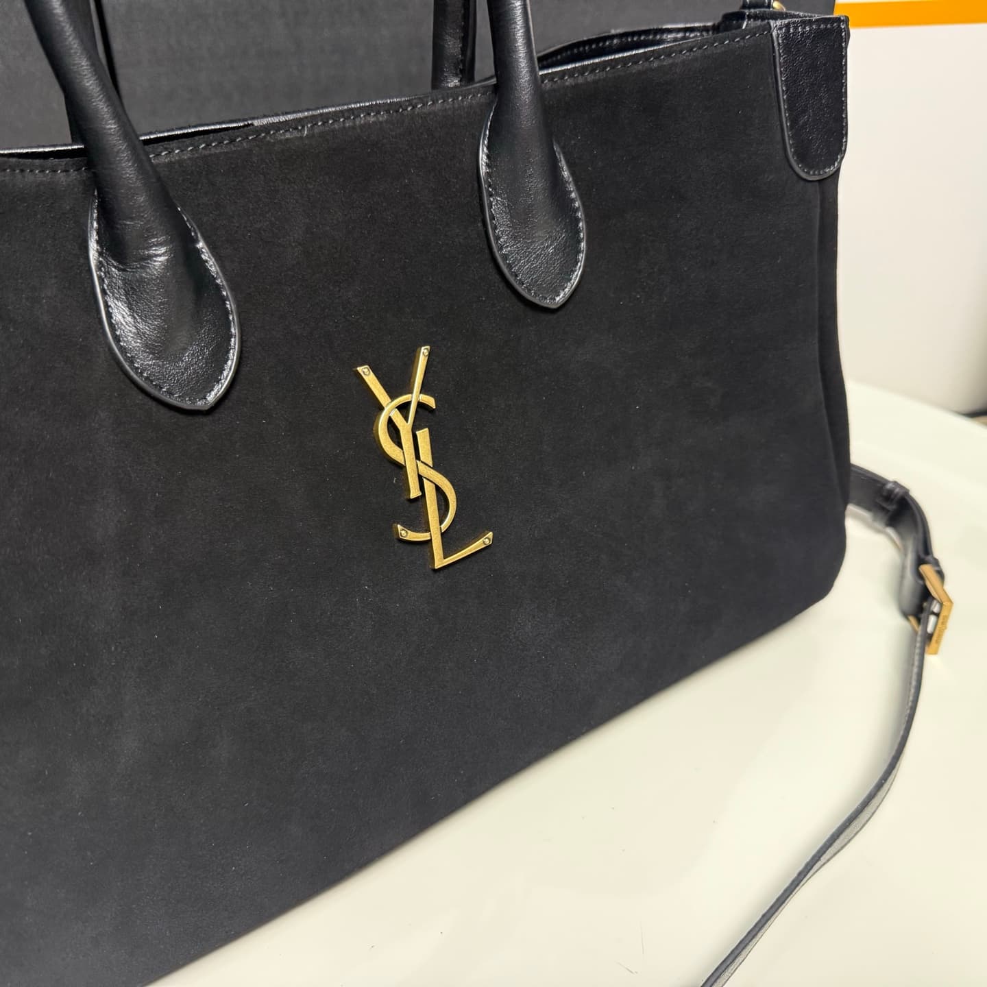Saint Laurent Crossbody Bag 9028
