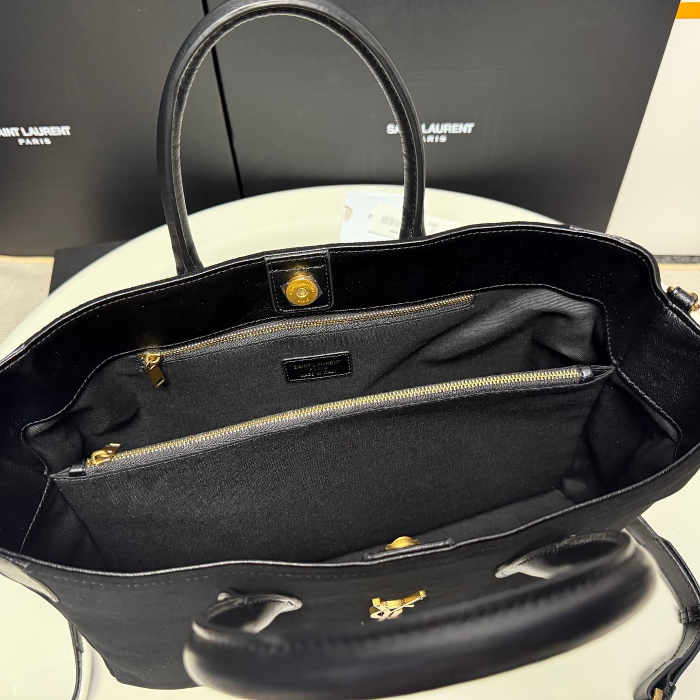 Saint Laurent Crossbody Bag 9028