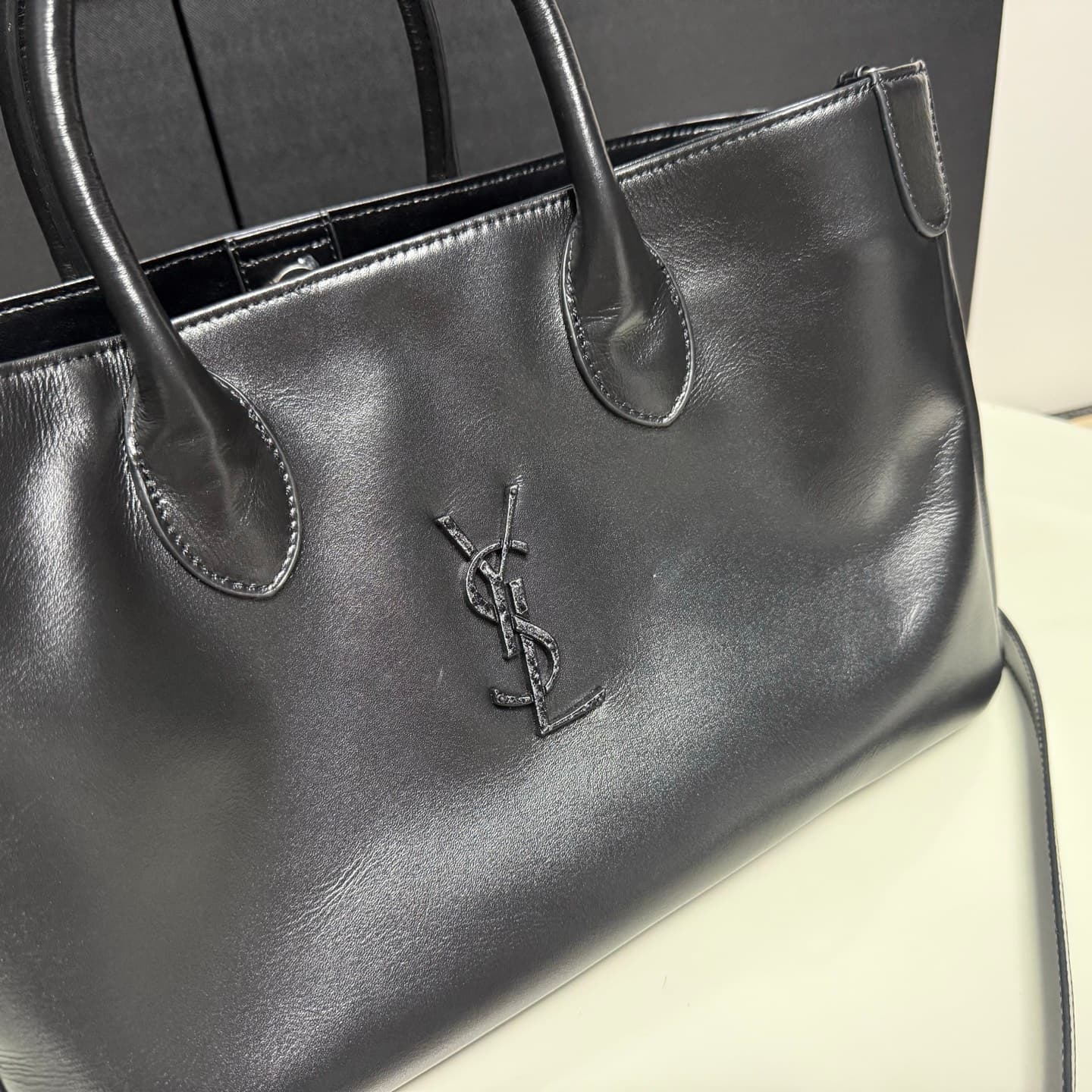 Saint Laurent Crossbody Bag 9028