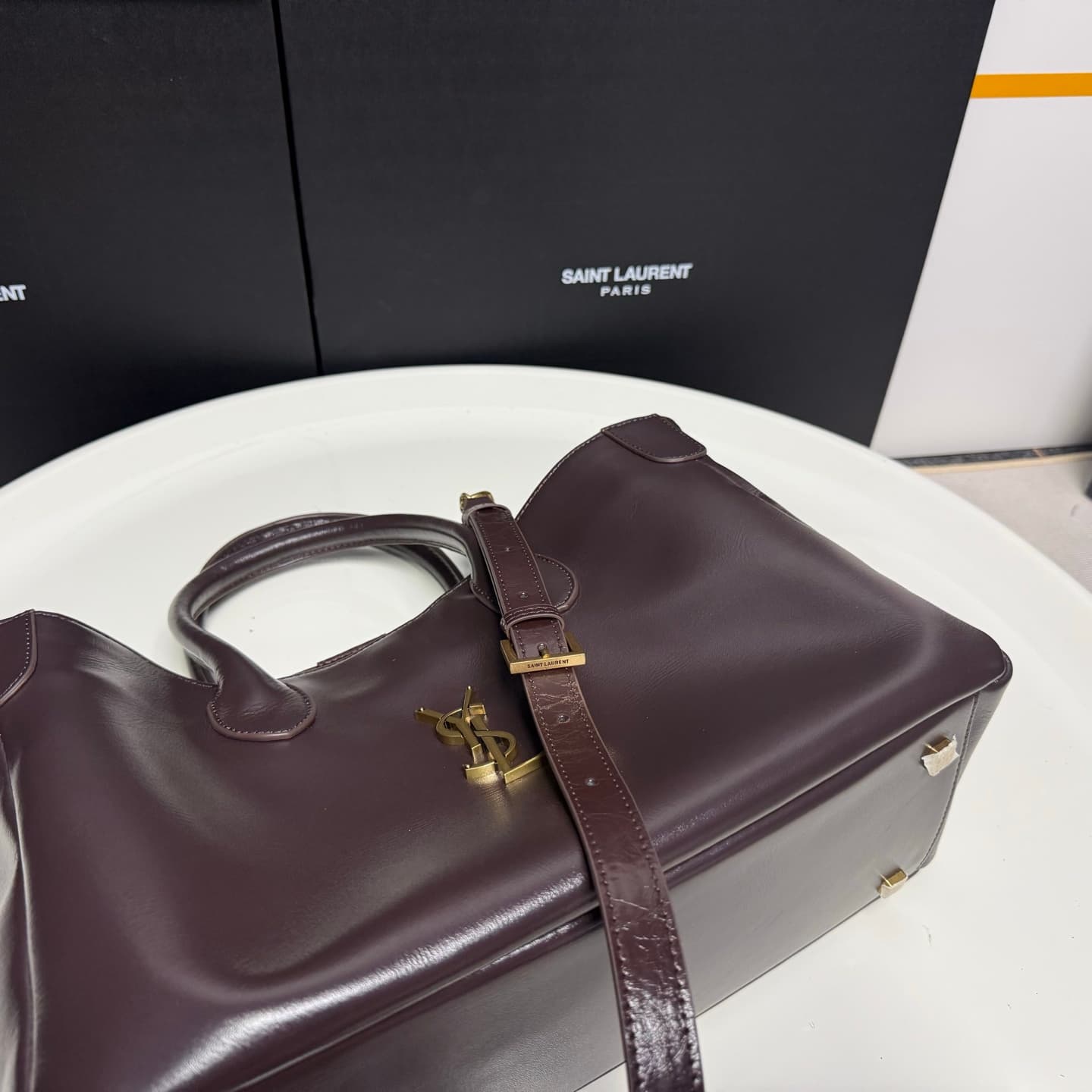 Saint Laurent Crossbody Bag 9028