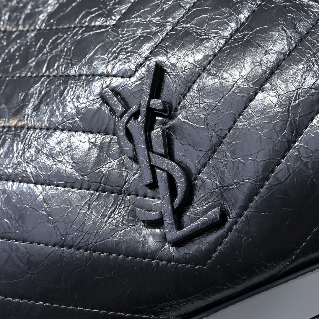 Saint Laurent Gold Bag 577999