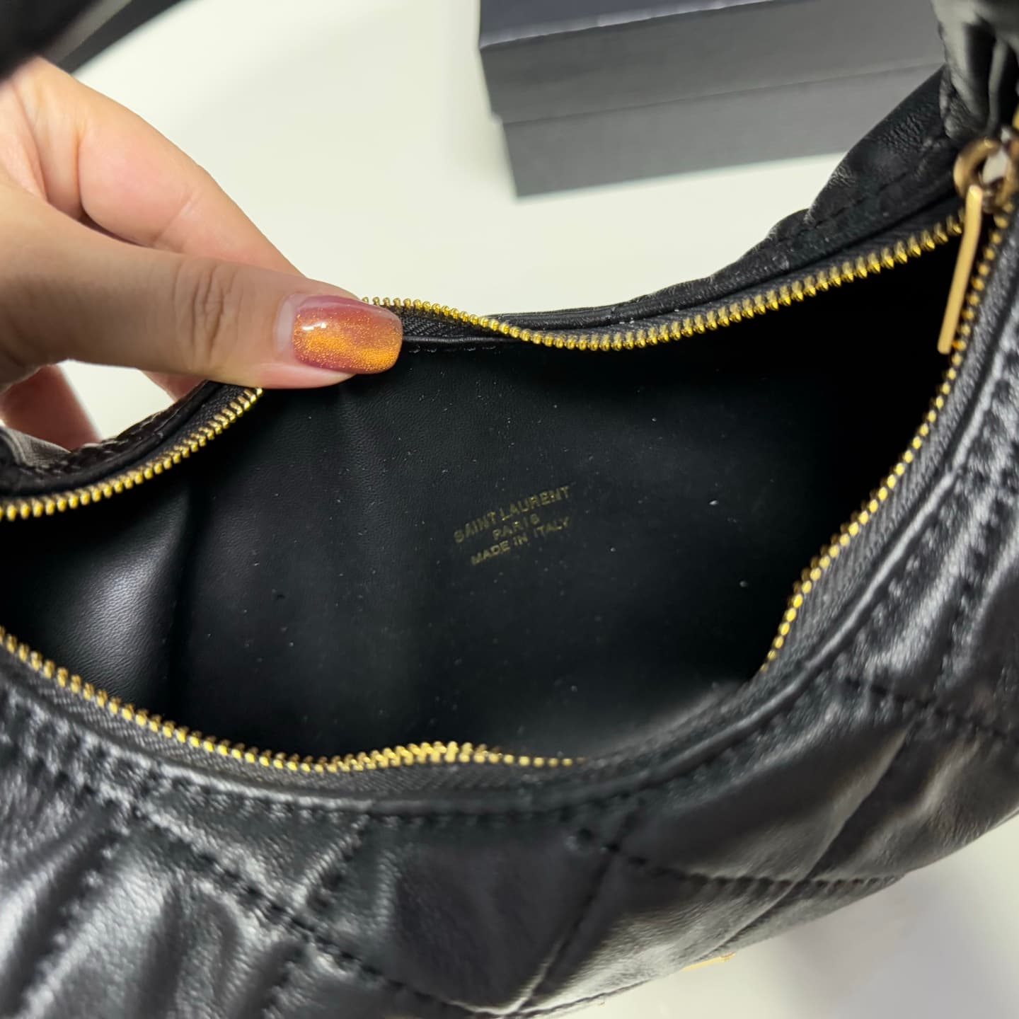 Saint Laurent Black Bag 851689