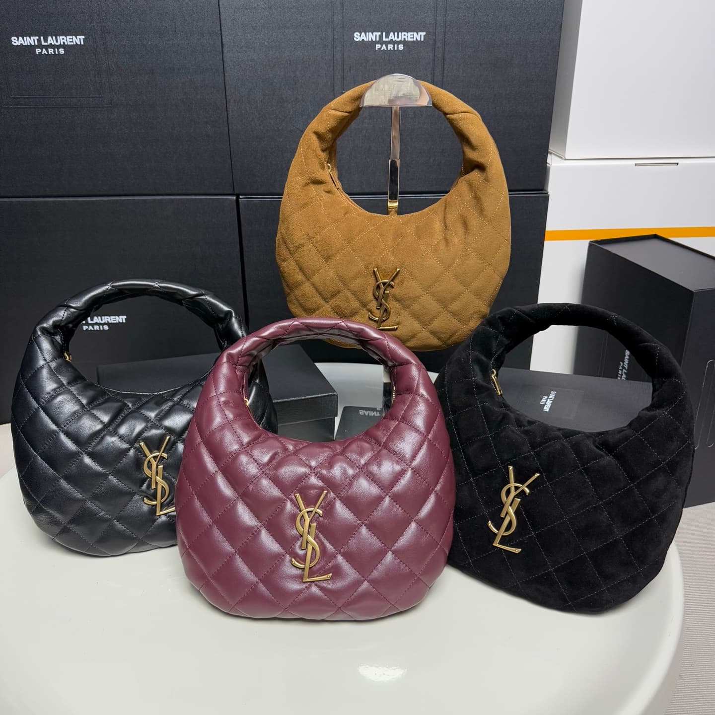 Saint Laurent Gold Bag 851689