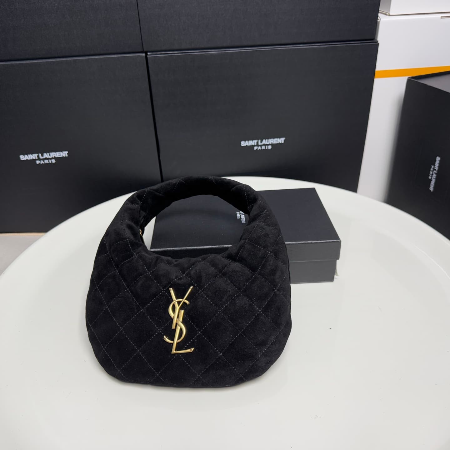 Saint Laurent Gold Bag 851689
