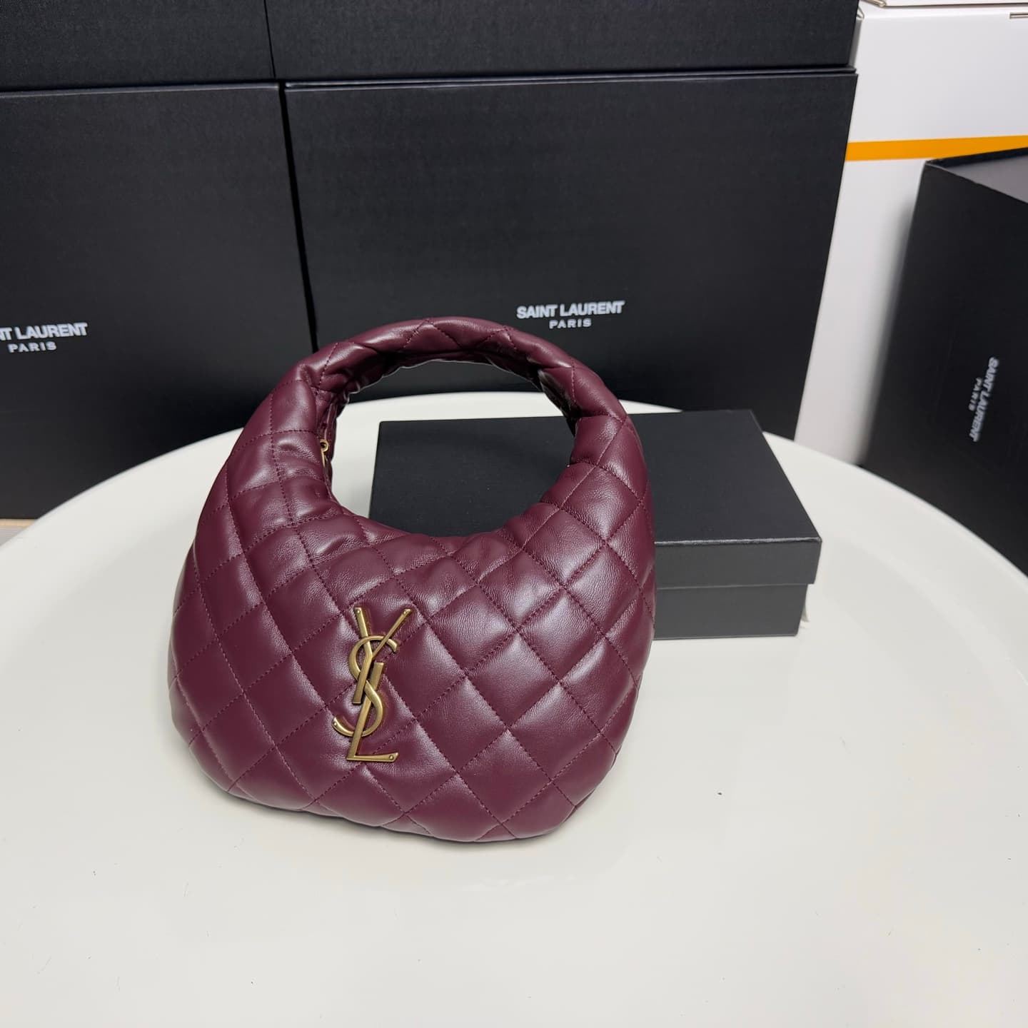 Saint Laurent Gold Bag 851689