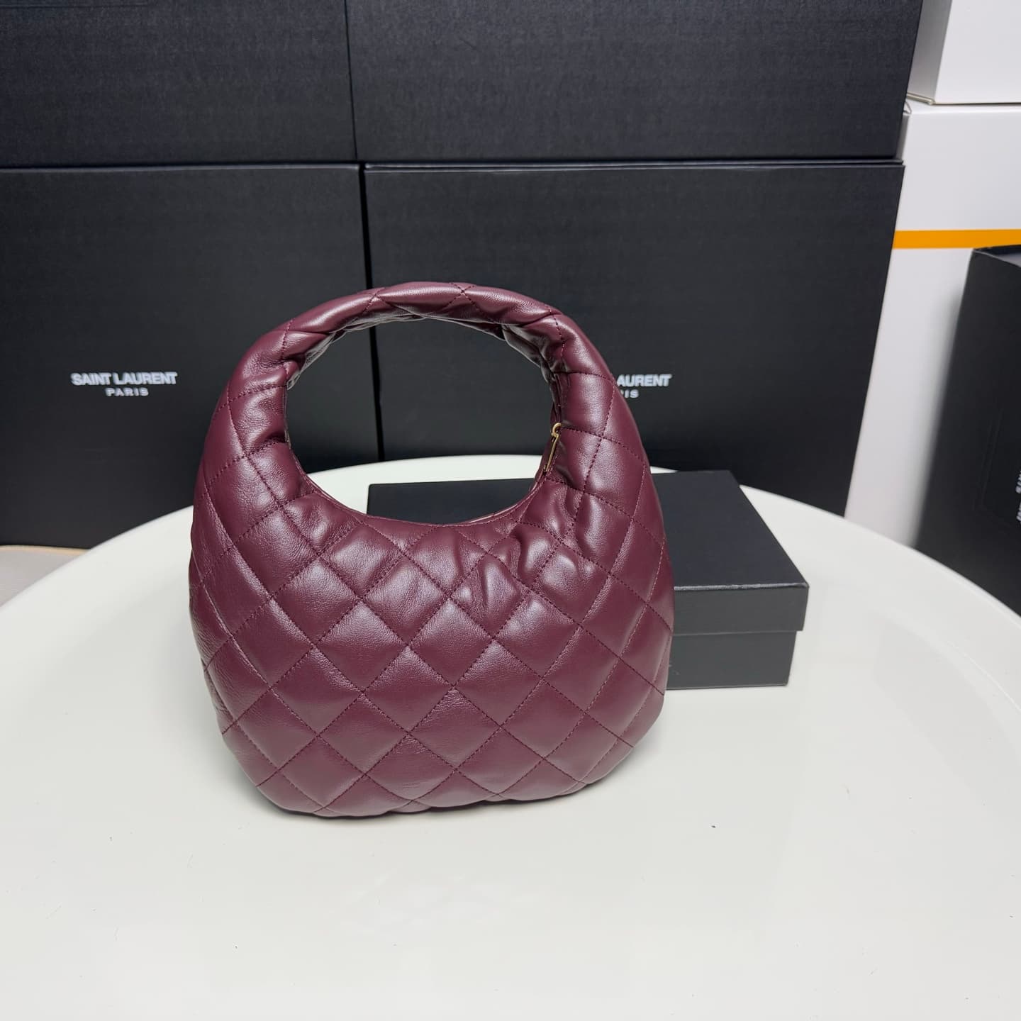Saint Laurent Gold Bag 851689
