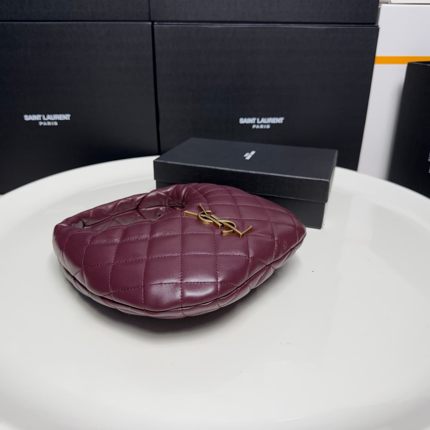 Saint Laurent Gold Bag 851689