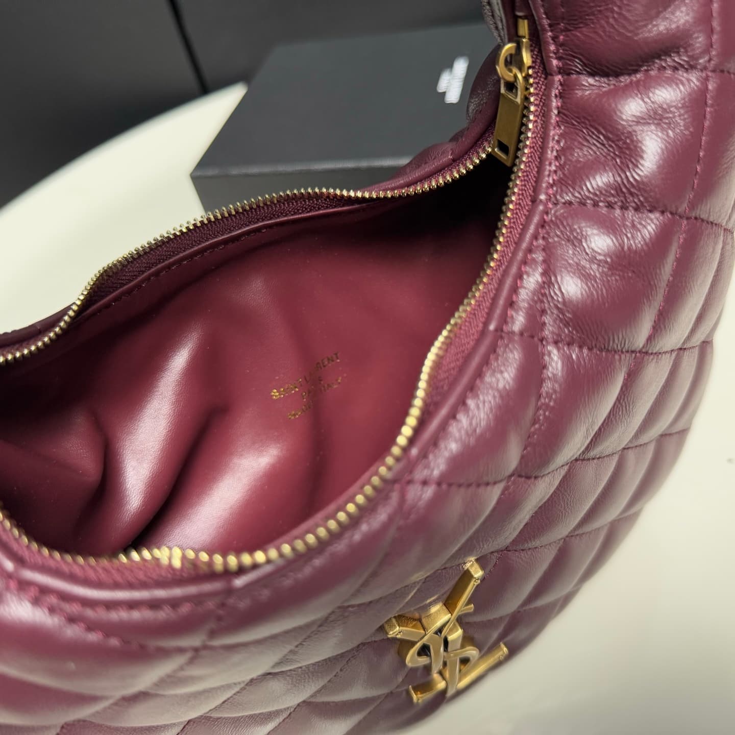 Saint Laurent Gold Bag 851689