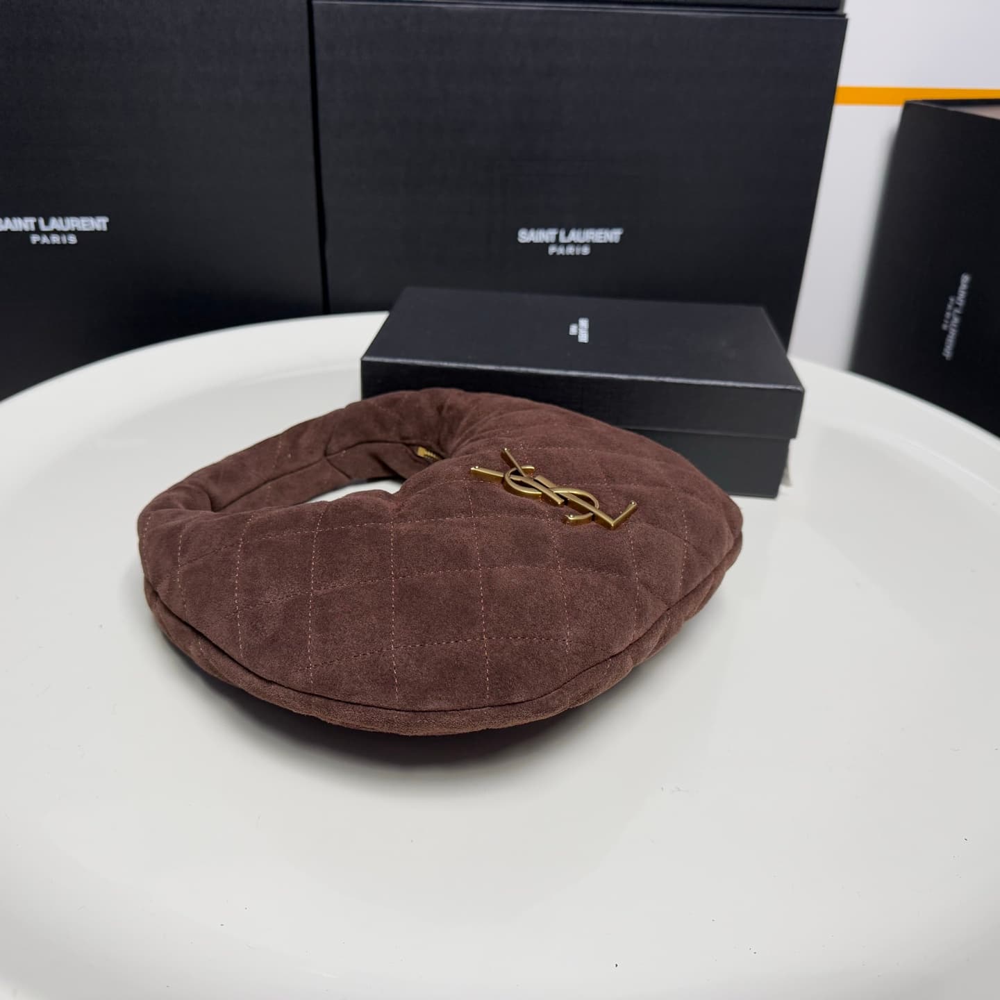 Saint Laurent Gold Bag 851689