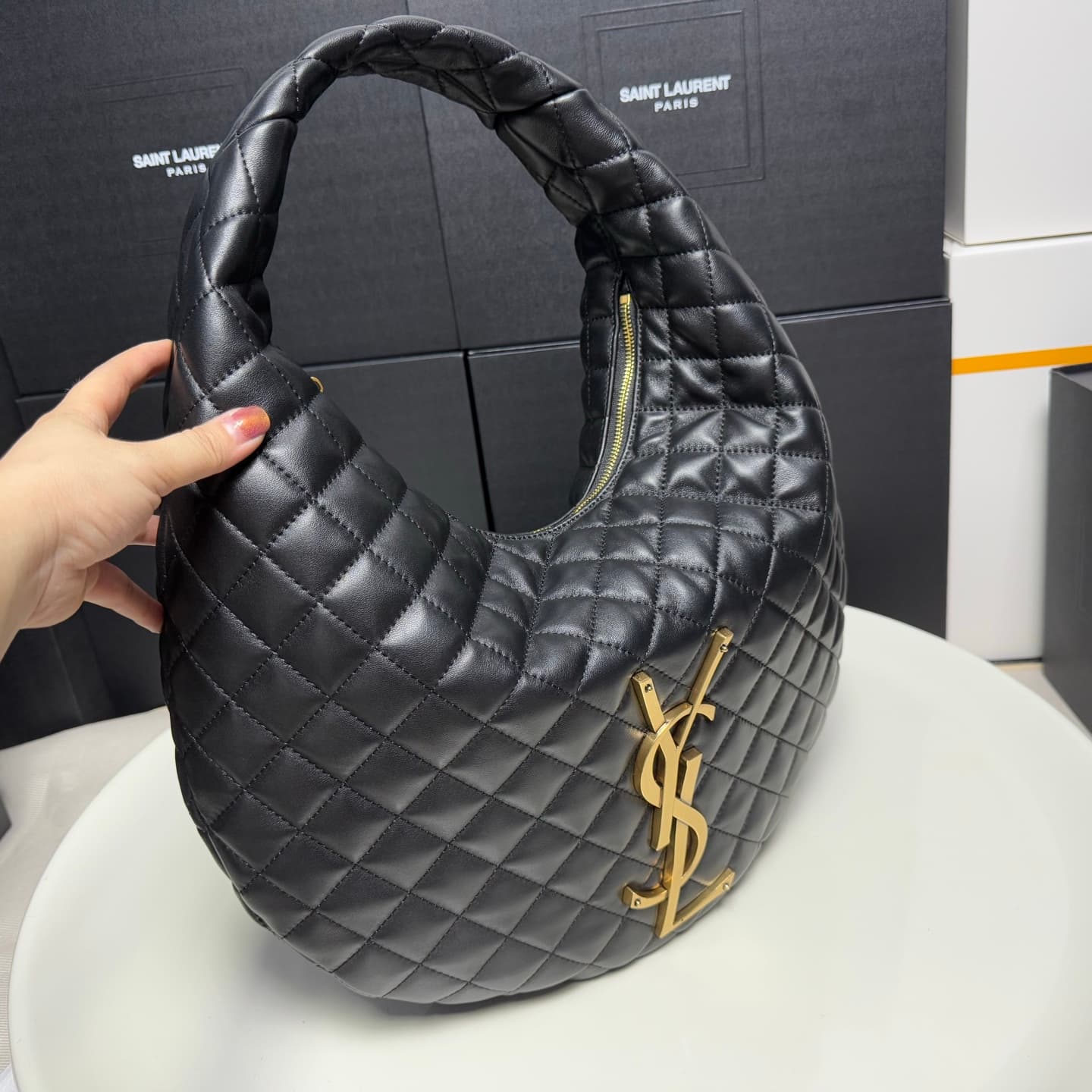Saint Laurent Gold Large Shoulder Bag 698652