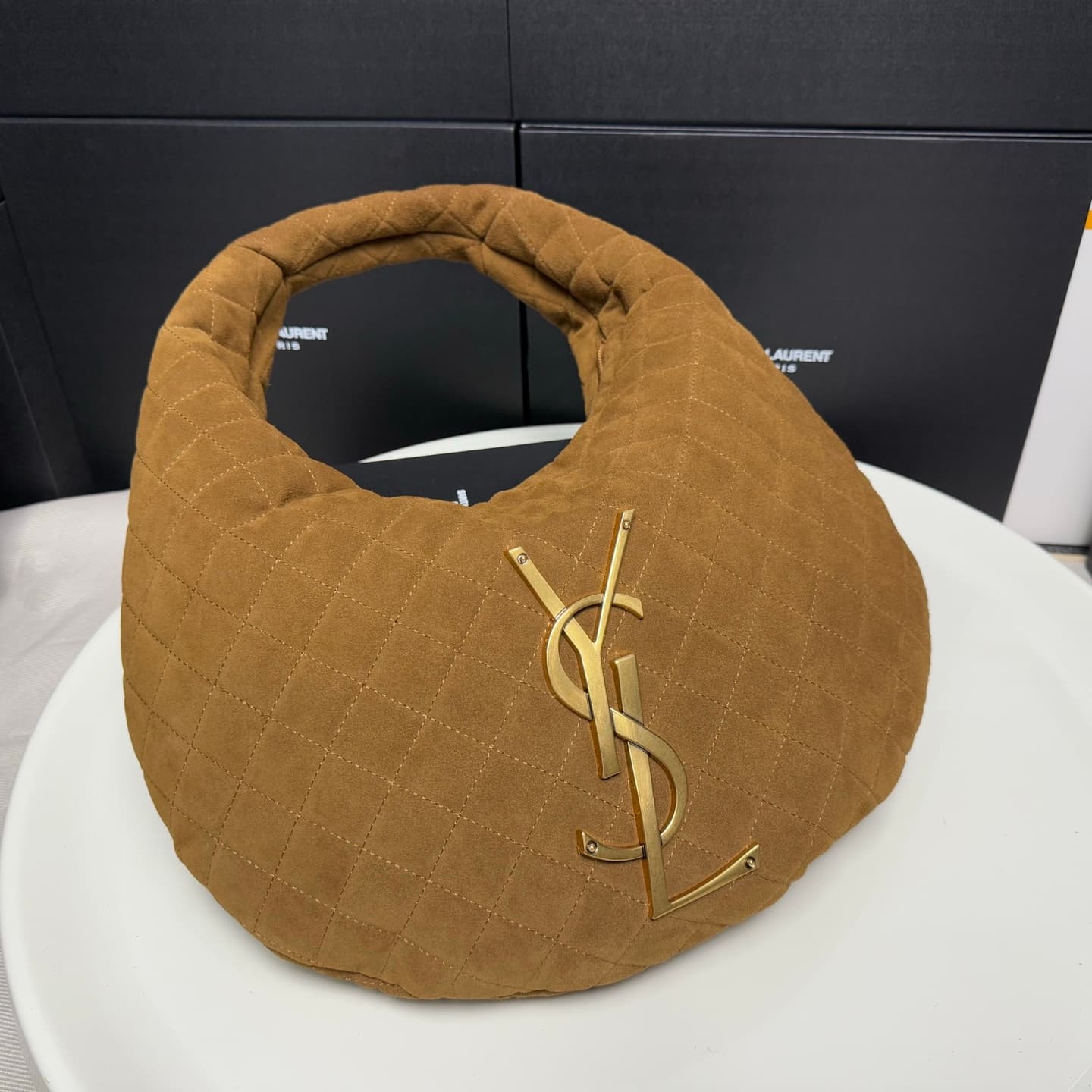 Saint Laurent Gold Large Shoulder Bag 698652
