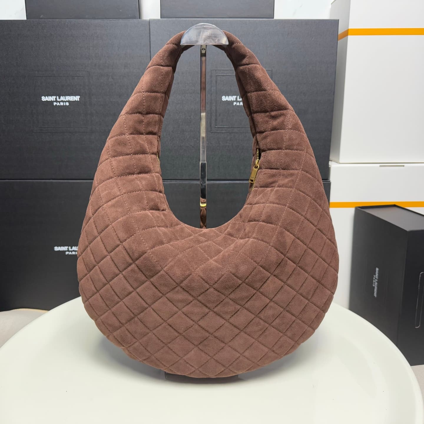 Saint Laurent Gold Large Shoulder Bag 698652