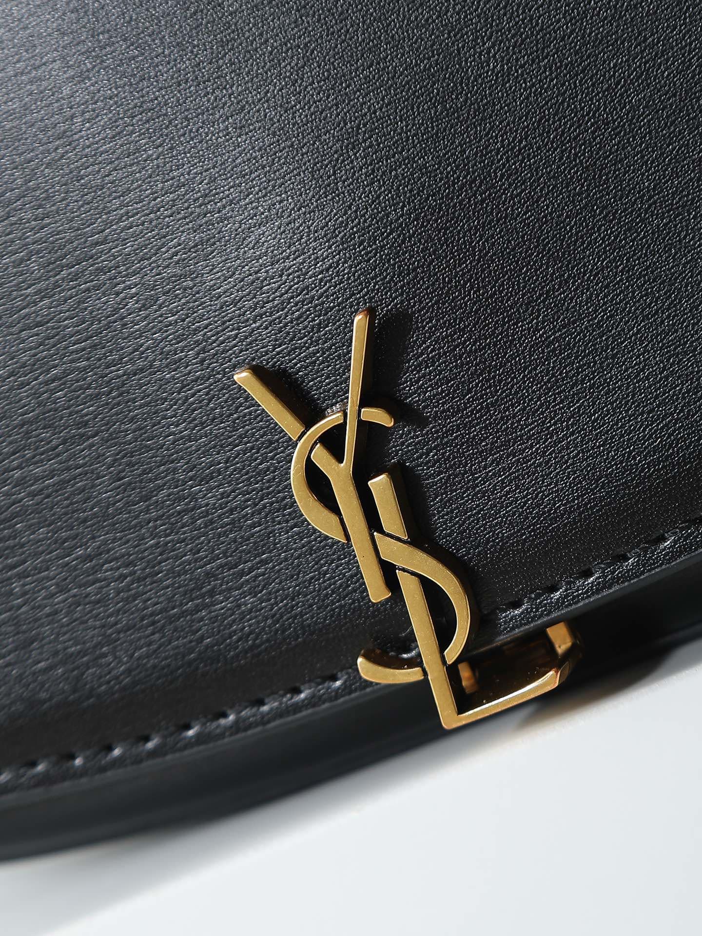 Saint Laurent Mini Shoulder Bag 2403