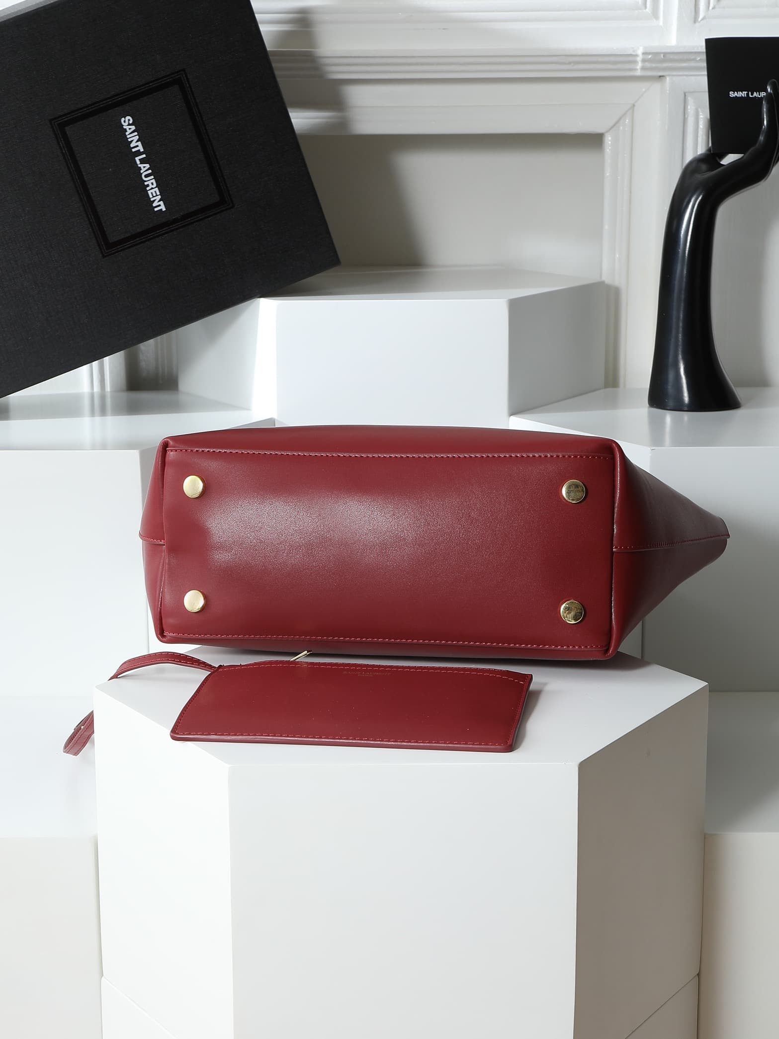Saint Laurent Product 1860