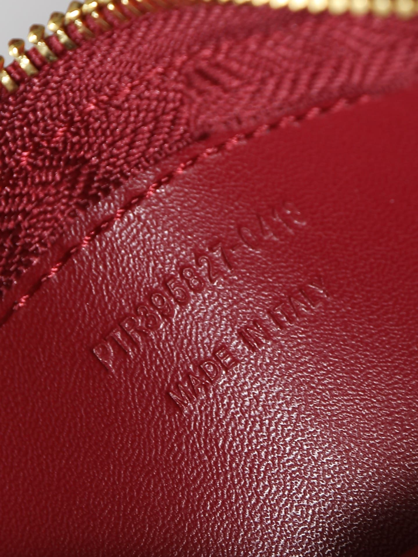 Saint Laurent Product 1860