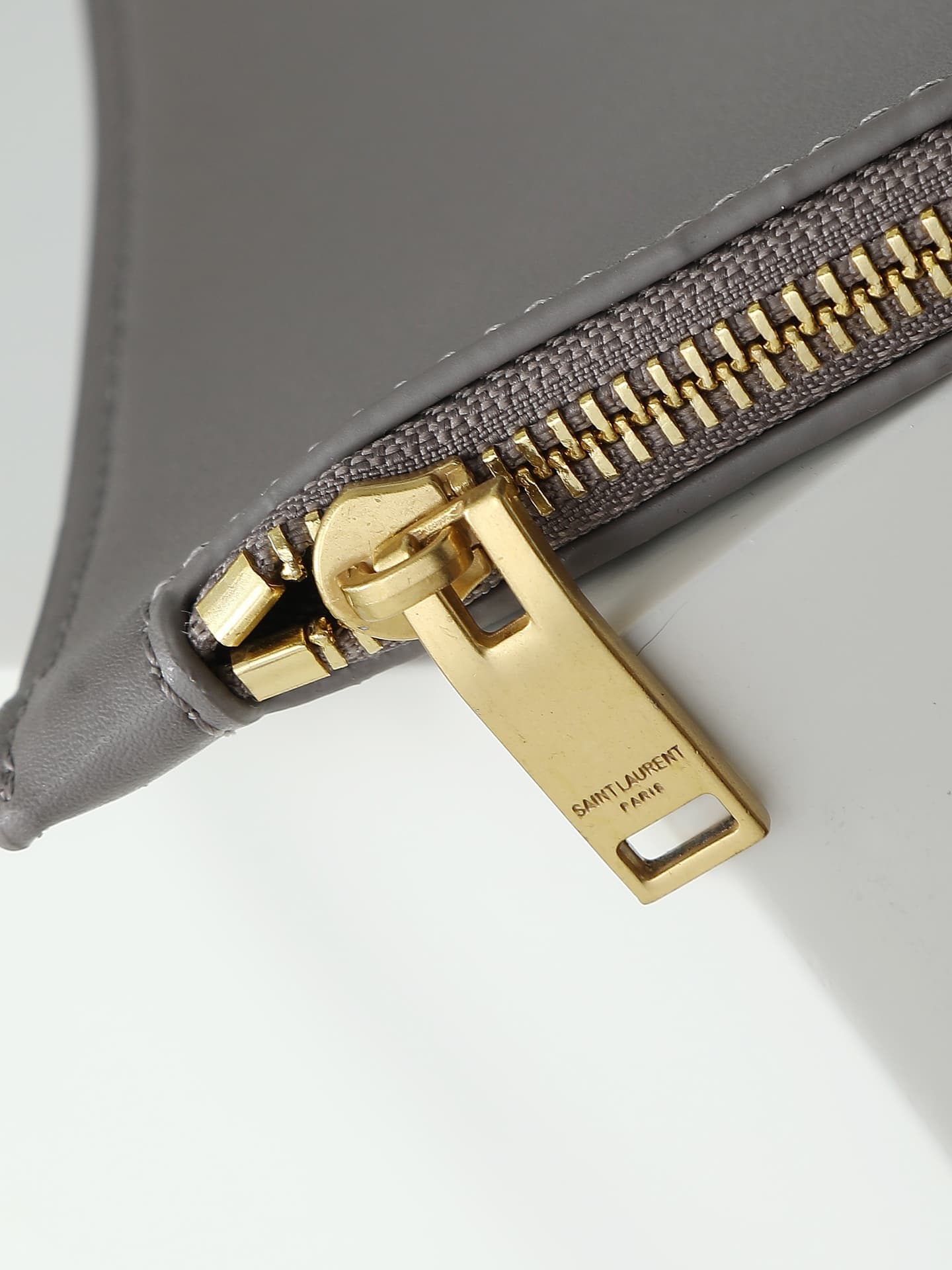 Saint Laurent Product 1860
